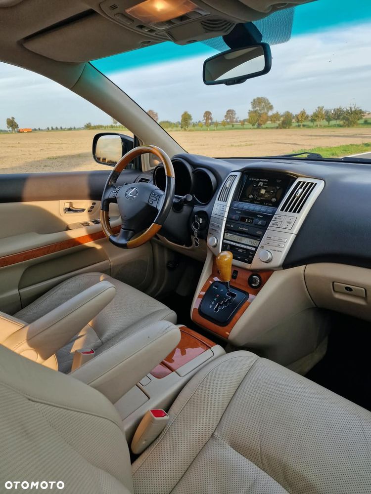 Lexus RX - 10