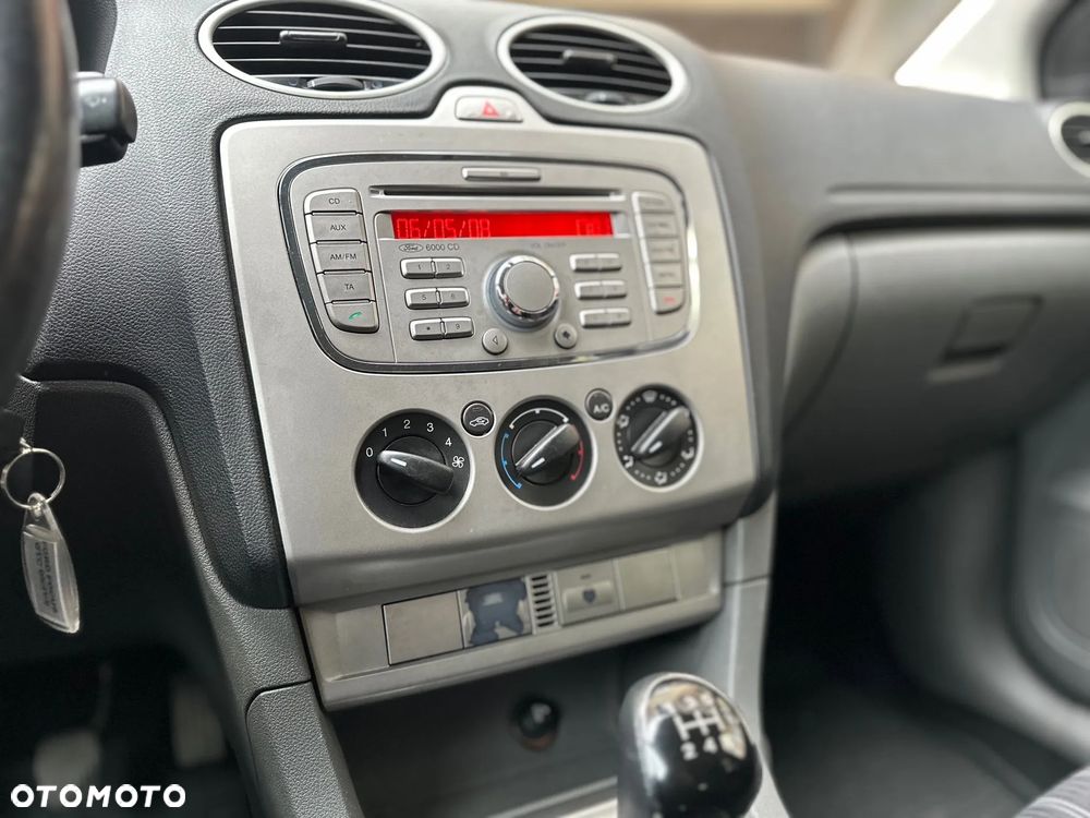 Ford Focus - 11