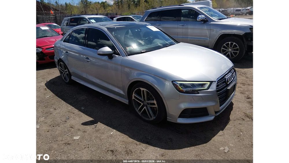 Audi A3 Limousine 40 TFSI Quattro S Line S tronic - 1