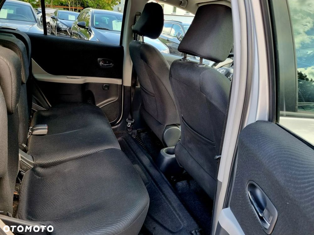 Toyota Yaris 1.33 Sol - 12