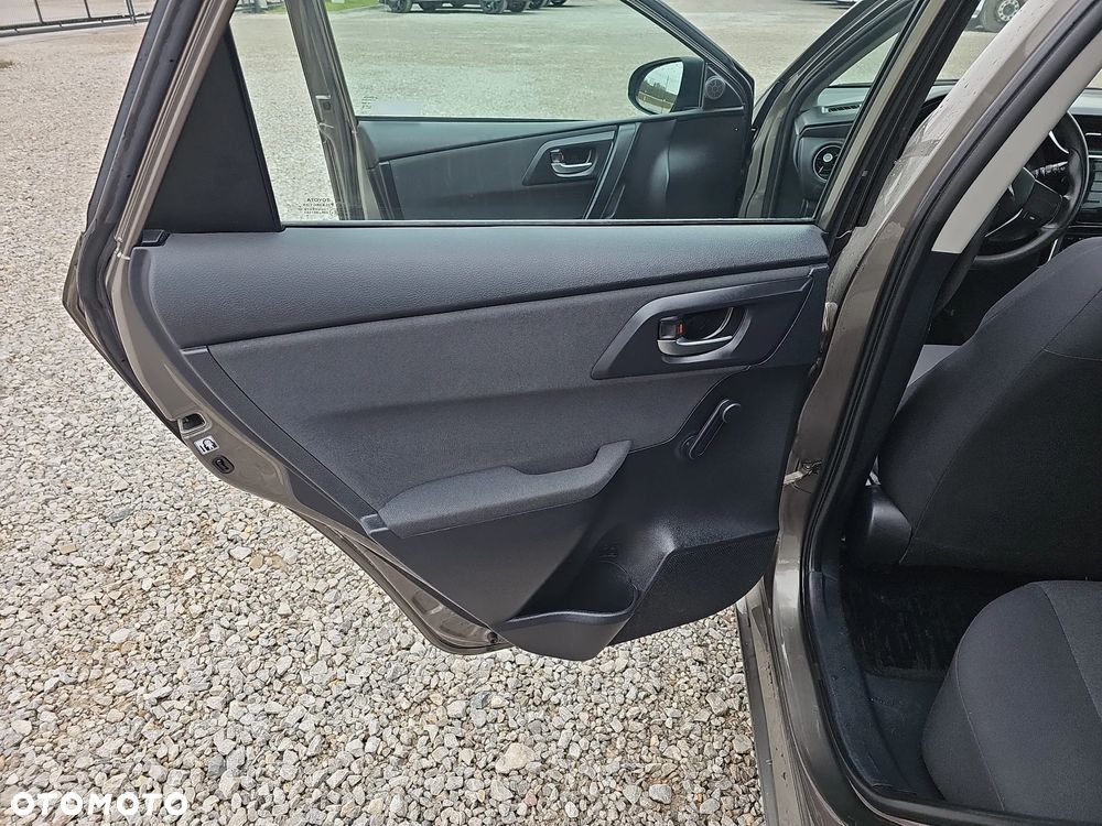 Toyota Auris 1.6 Active - 21