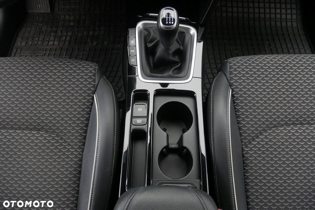 Kia Ceed 1.5 T-GDI L - 11