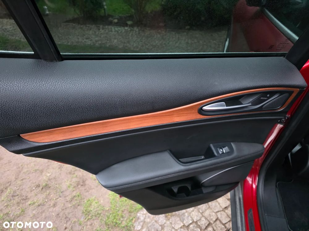 Alfa Romeo Stelvio 2.0 Turbo First Edition Q4 - 12