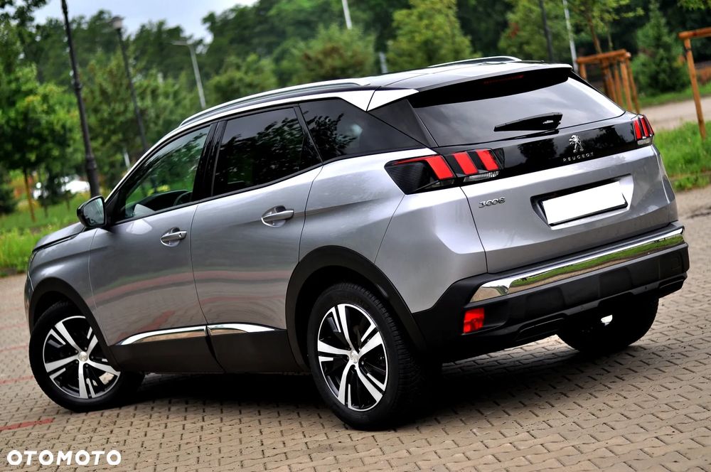 Peugeot 3008 1.2 PureTech Allure S&S - 8