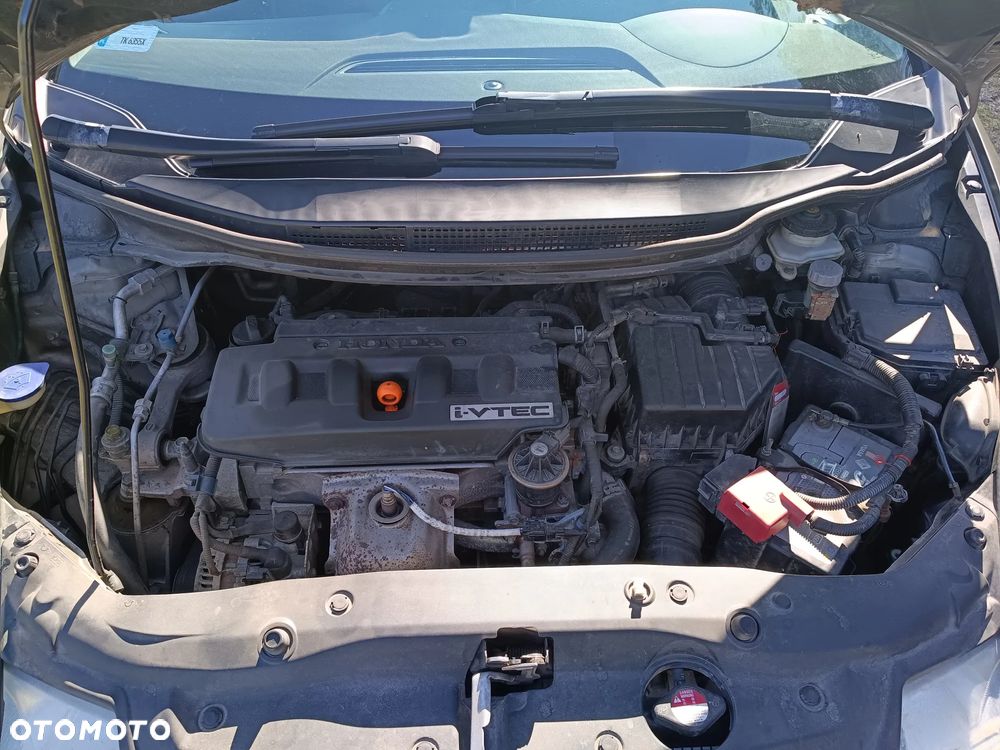 Honda Civic 1.8 Sport - 12