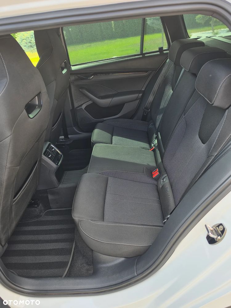 Skoda Octavia 2.0 TSI 4x4 Sportline DSG - 11