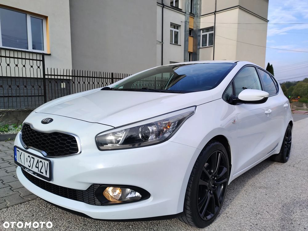 Kia Ceed - 4