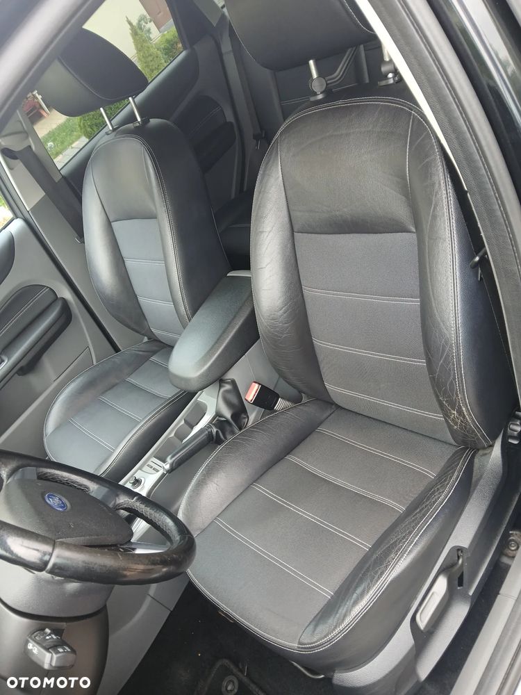 Ford Focus 1.8 FF Gold X - 31
