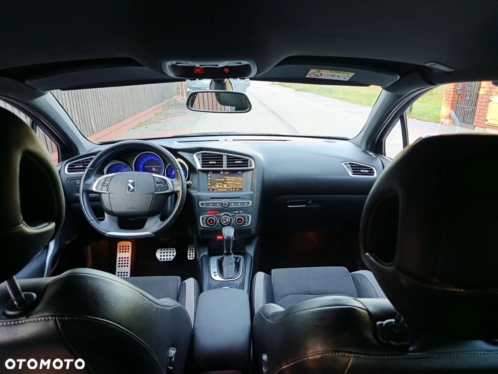 DS Automobiles DS 4 Crossback - 11