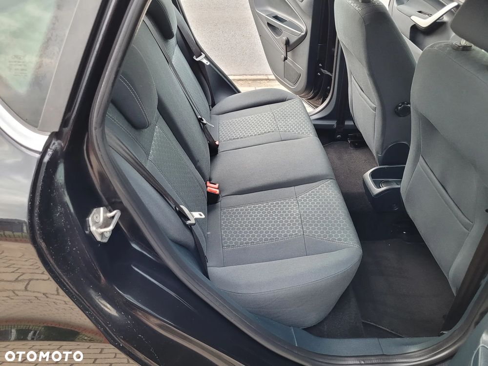 Ford Fiesta 1.25 Titanium EU5 - 25
