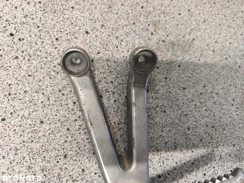 Set lewy tył, podnożek pasażera Honda CBR 900RR CBR900 RR CBR900RR CBR 900 RR - 2