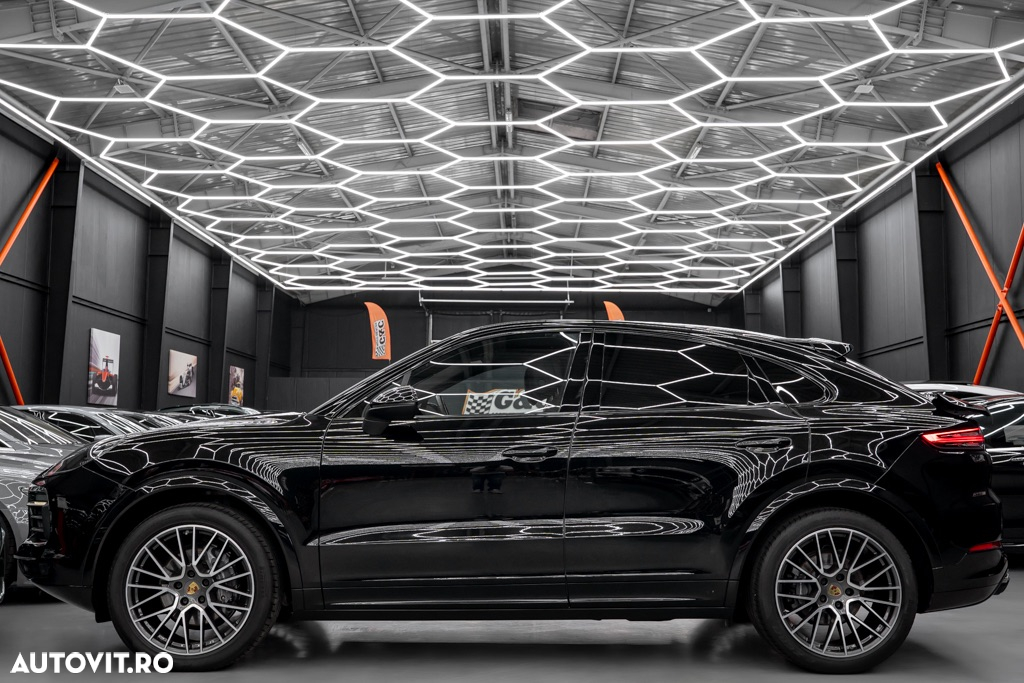 Porsche Cayenne Coupe Standard - 32