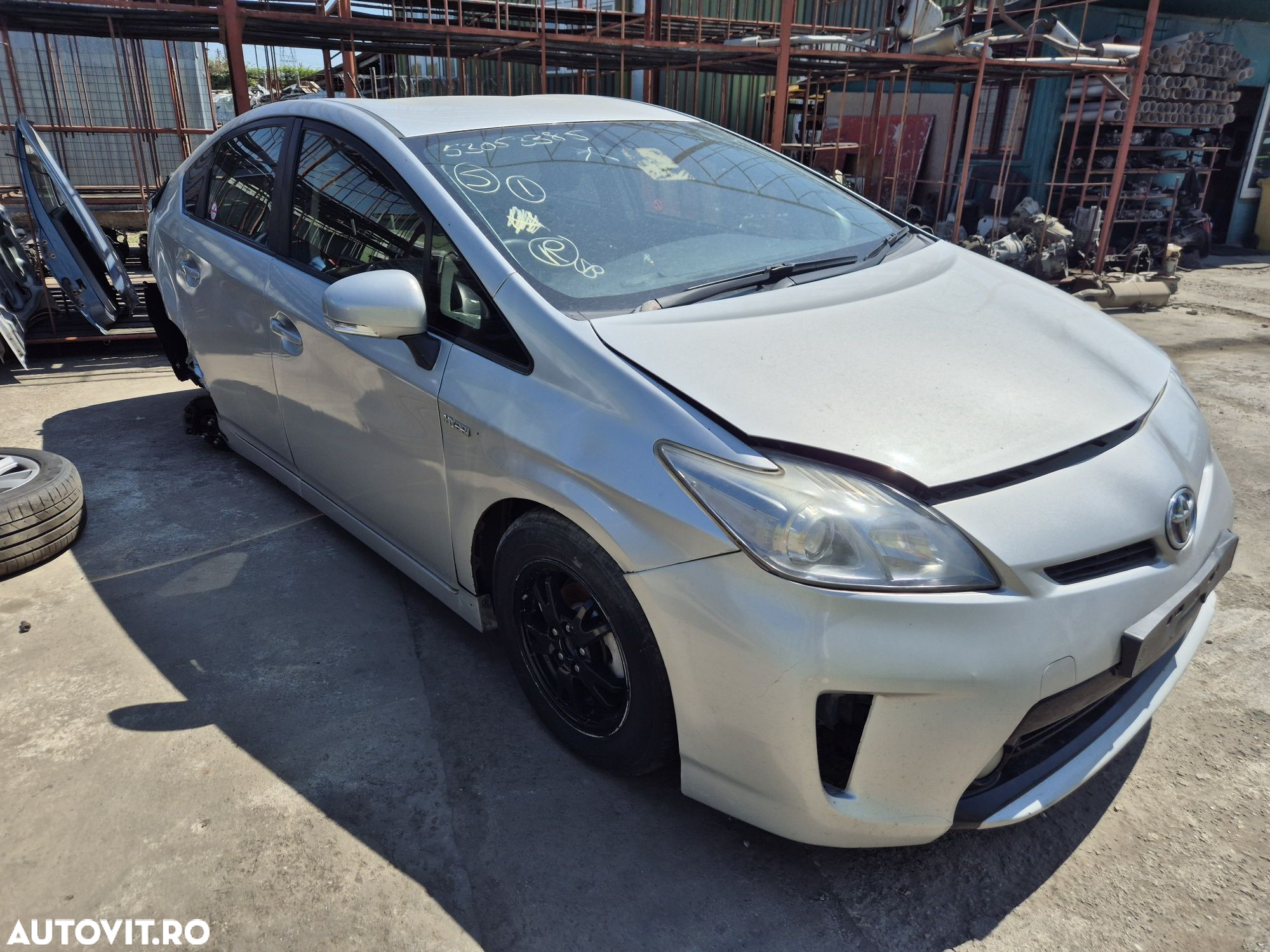 Dezmembram Toyota Prius 2012 1.8 Hybrid - 2