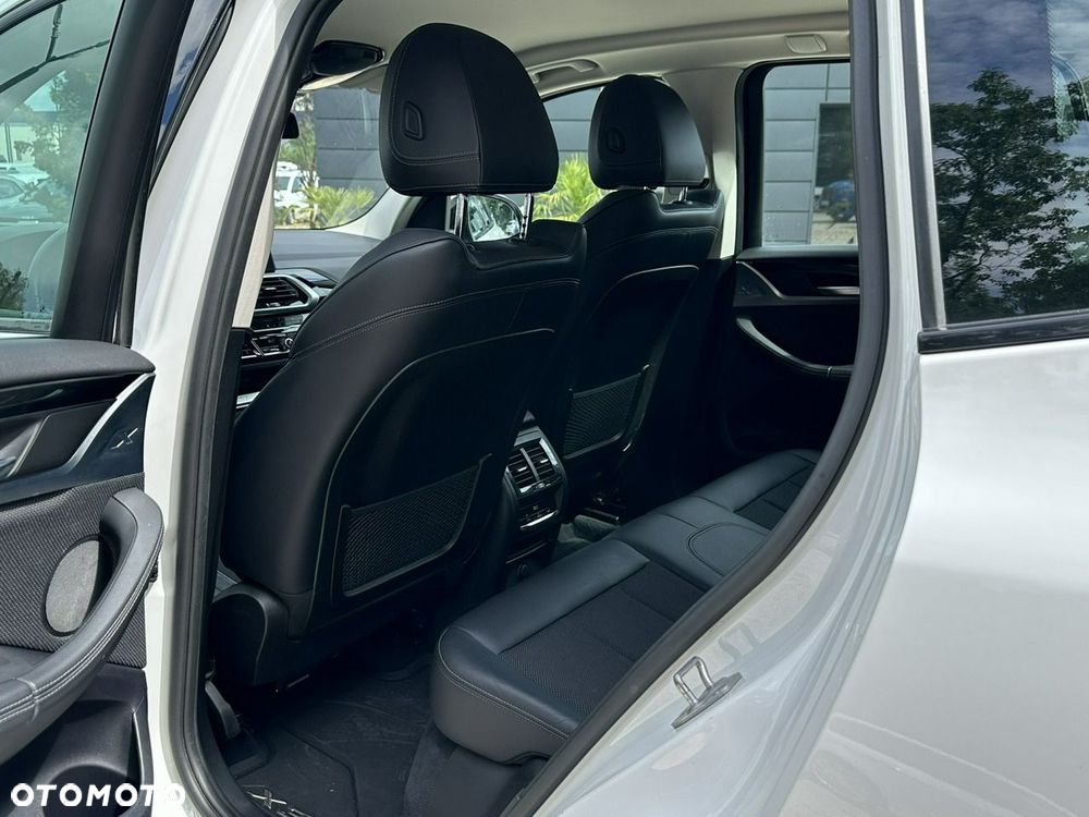 BMW X3 xDrive20d xLine - 16