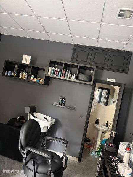 Treespasse Barbearia Gaia. Renda 350€ - Grande imagem: 3/9