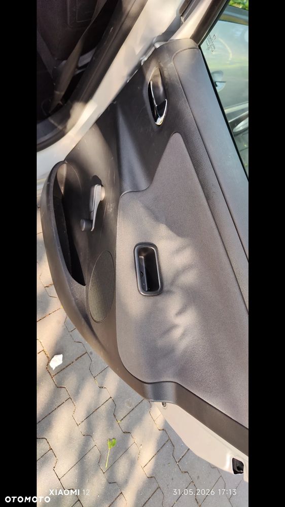 Peugeot 207 1.6 HDi - 12