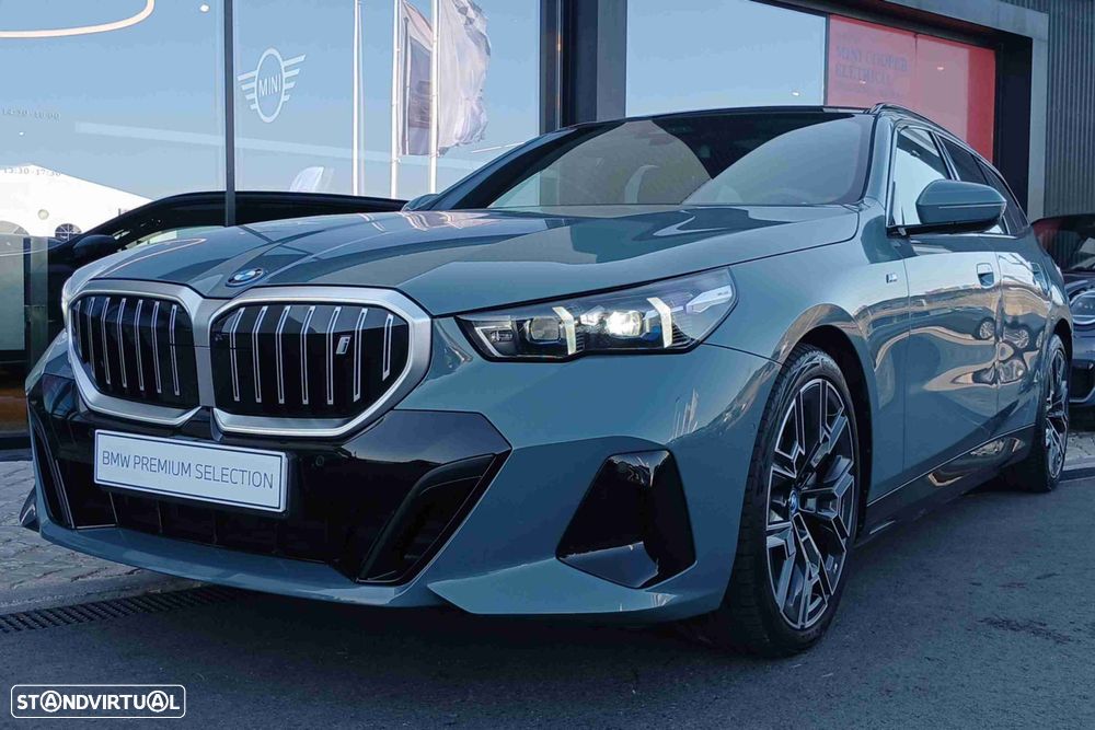 BMW i5 Touring eDrive40 - 2