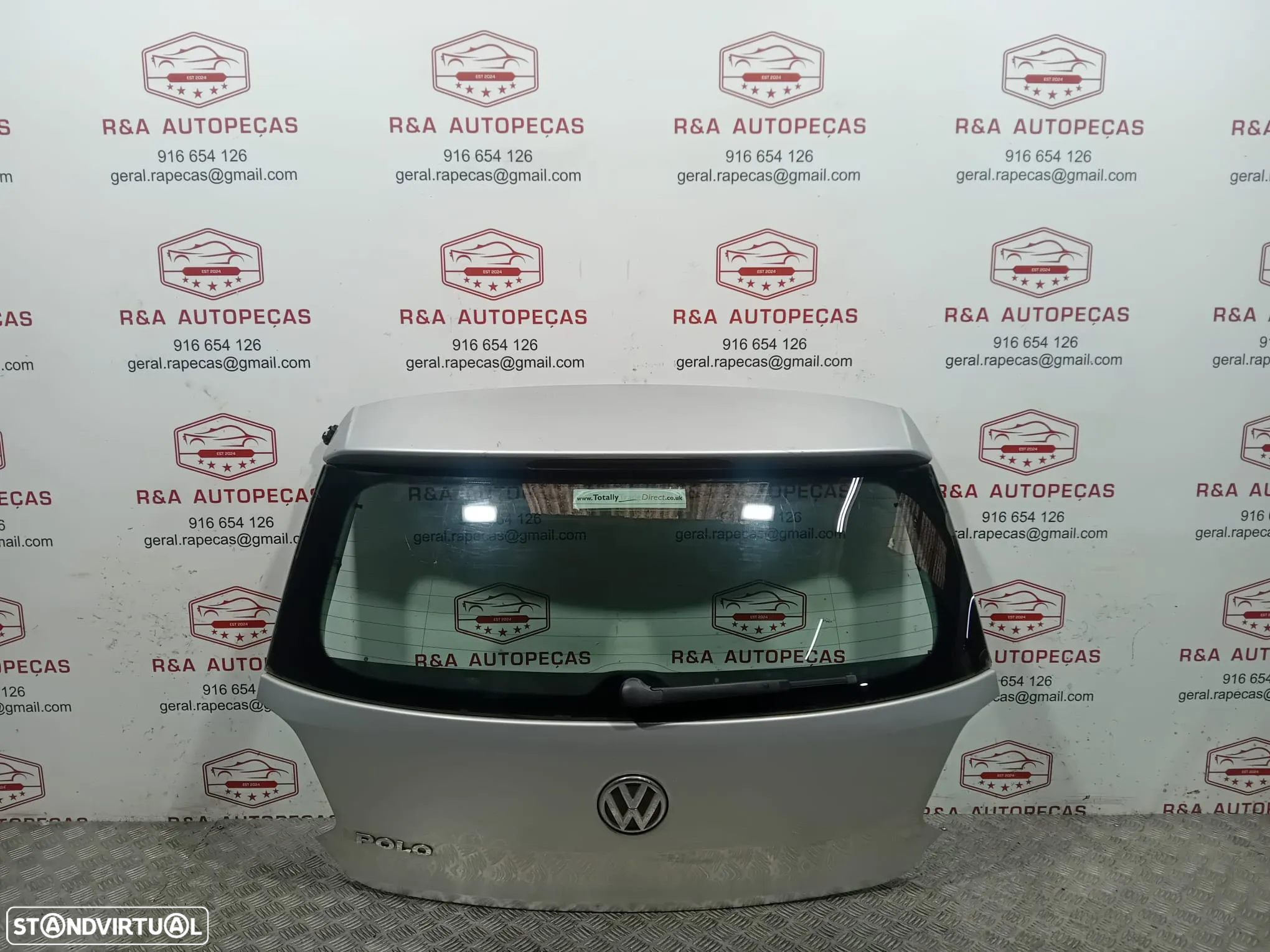 Tampa de Mala VW Polo 6R Original - 2
