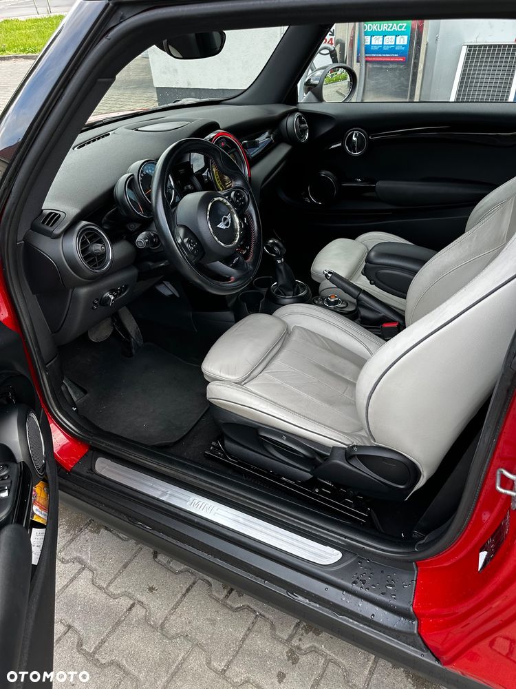 MINI Cooper Standard - 5