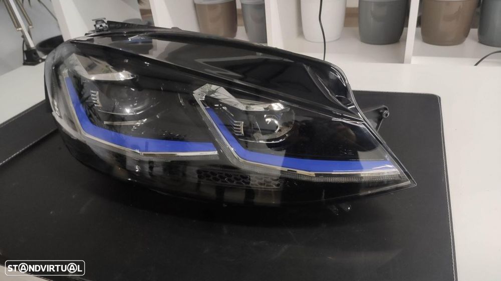 farol direito full led VW Golf 7 GTE - 2