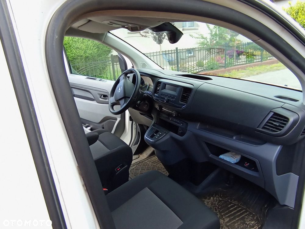 Opel Vivaro - 16