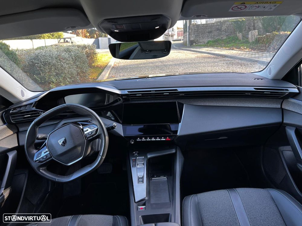 Peugeot 308 SW Plug-In Hybrid 225 e-EAT8 GT - 12