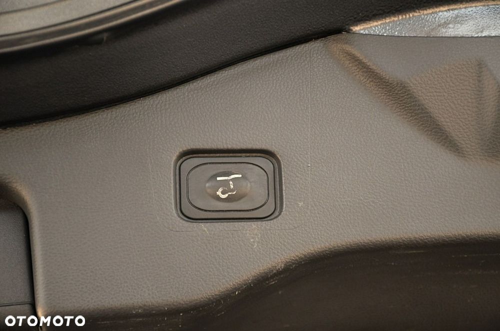 Ford Mondeo - 31