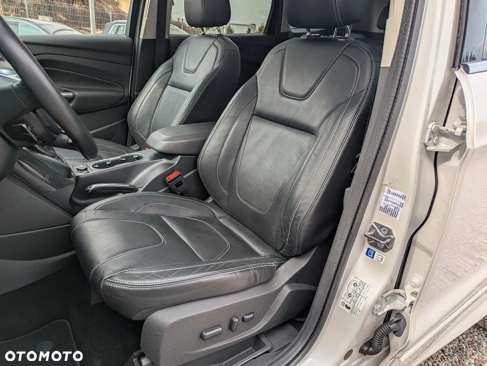 Ford Kuga 2.0 TDCi 4x4 Titanium - 21