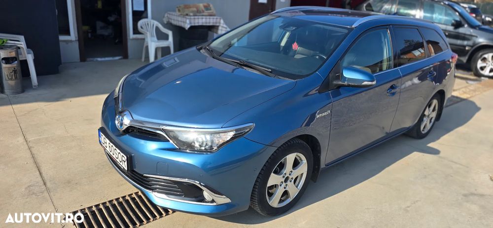 Toyota Auris 1.8 L VVT-i Sol - 1