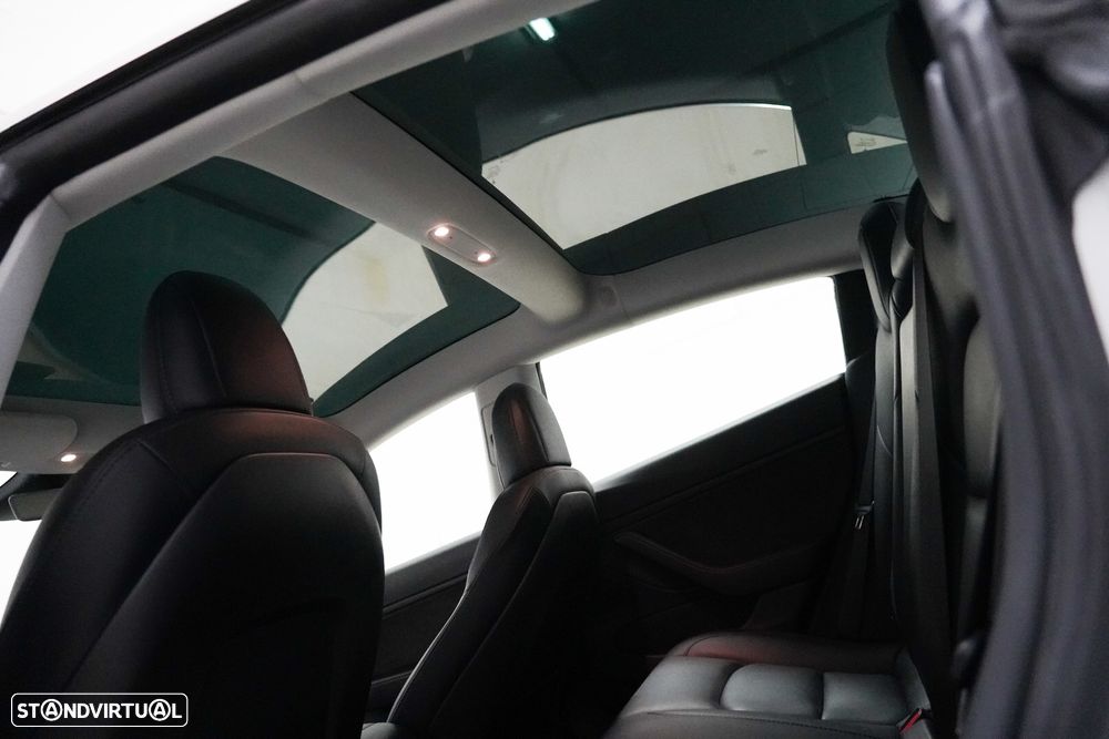 Tesla Model 3 Long-Range Dual Motor AWD - 8