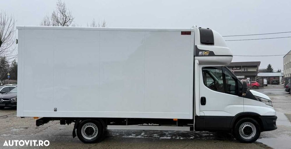 Iveco DAILY CUB CU DORMITOR - 10