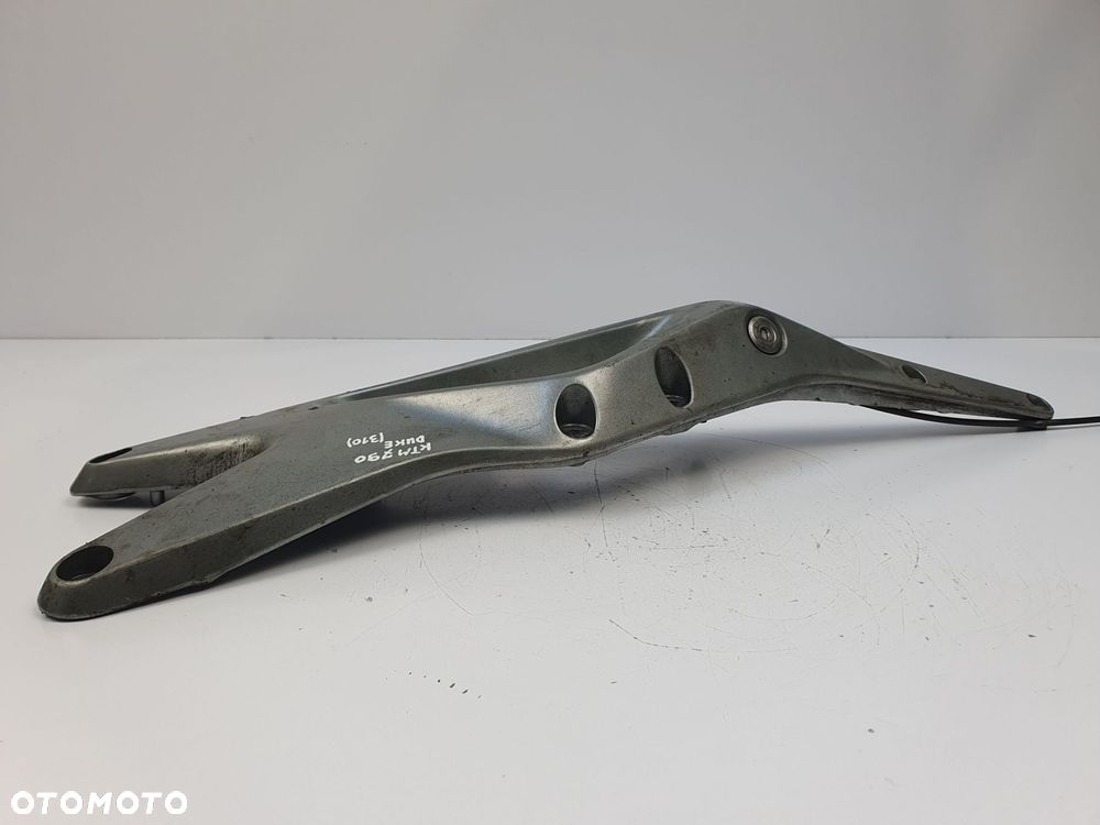LEWY BOCZNY STELAŻ RAMY KTM Duke 790 18-24 mocowanie podnóżka 64103002005 - 11