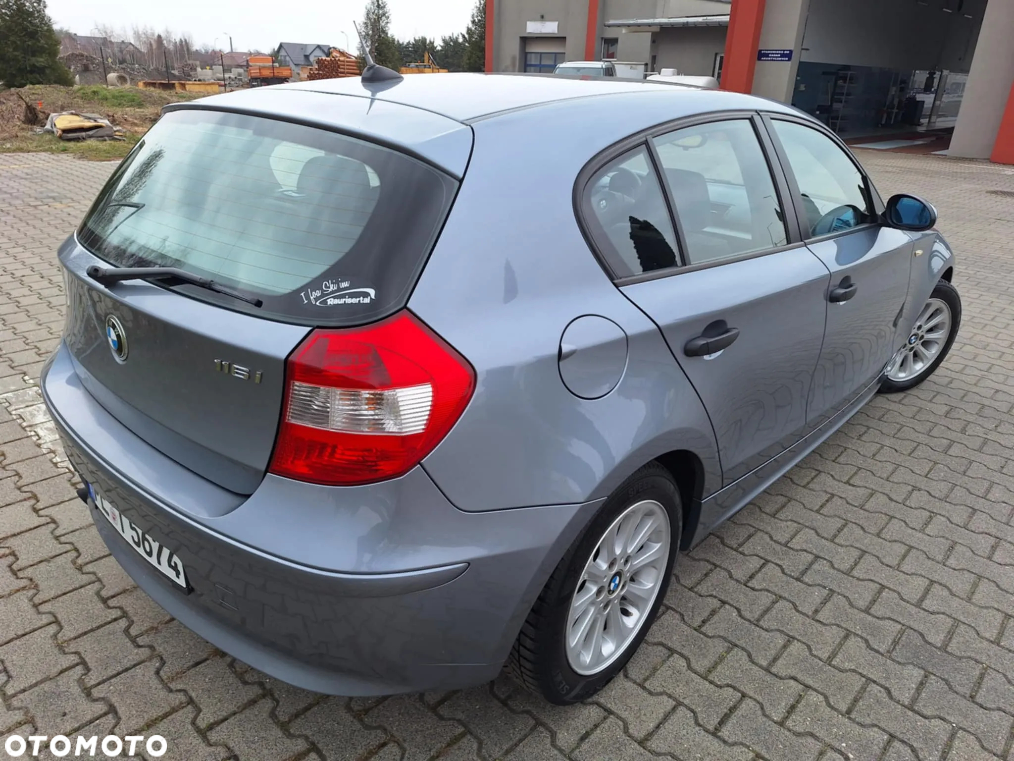 BMW Seria 1 116i - 13