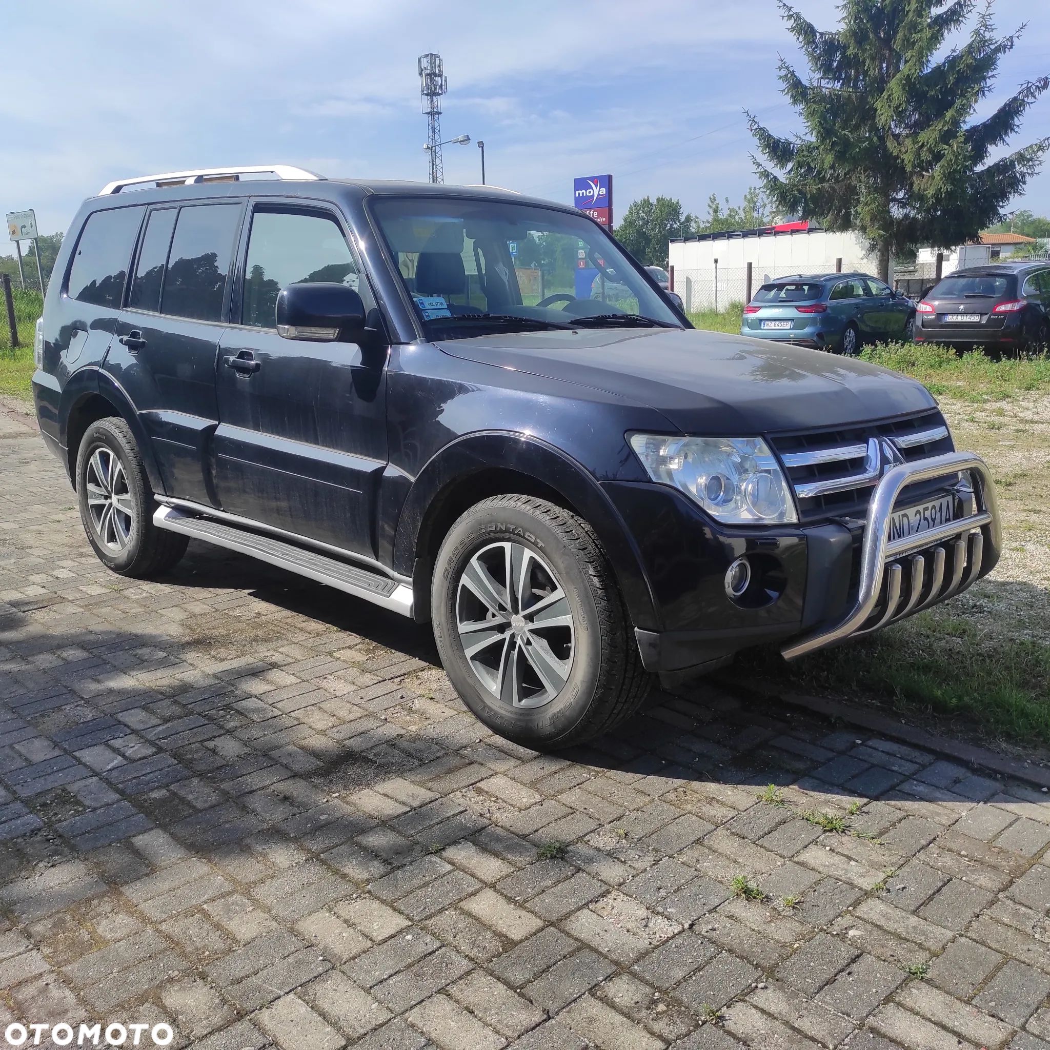 Mitsubishi Pajero - 1