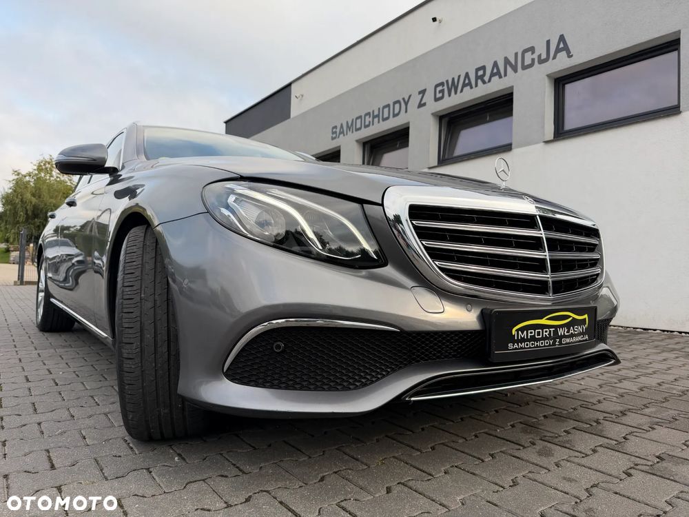 Mercedes-Benz Klasa E 220 d 4-Matic 9G-TRONIC - 31
