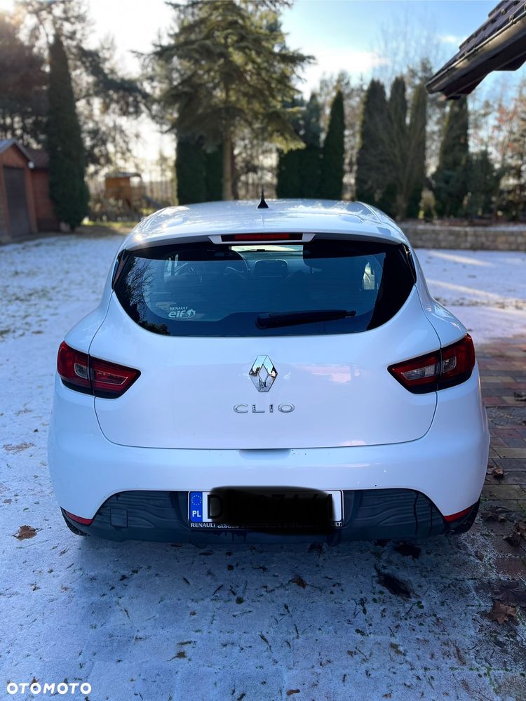 Renault Clio 1.2 16V Life - 11