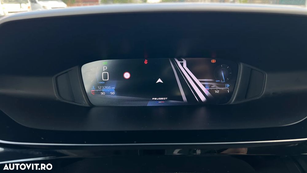 Peugeot 308 PureTech 130 EAT8 Allure - 20