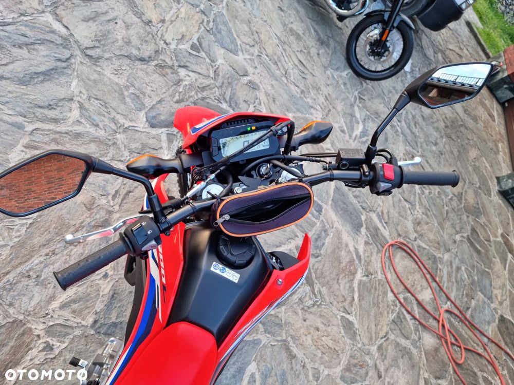 Honda CRF - 9