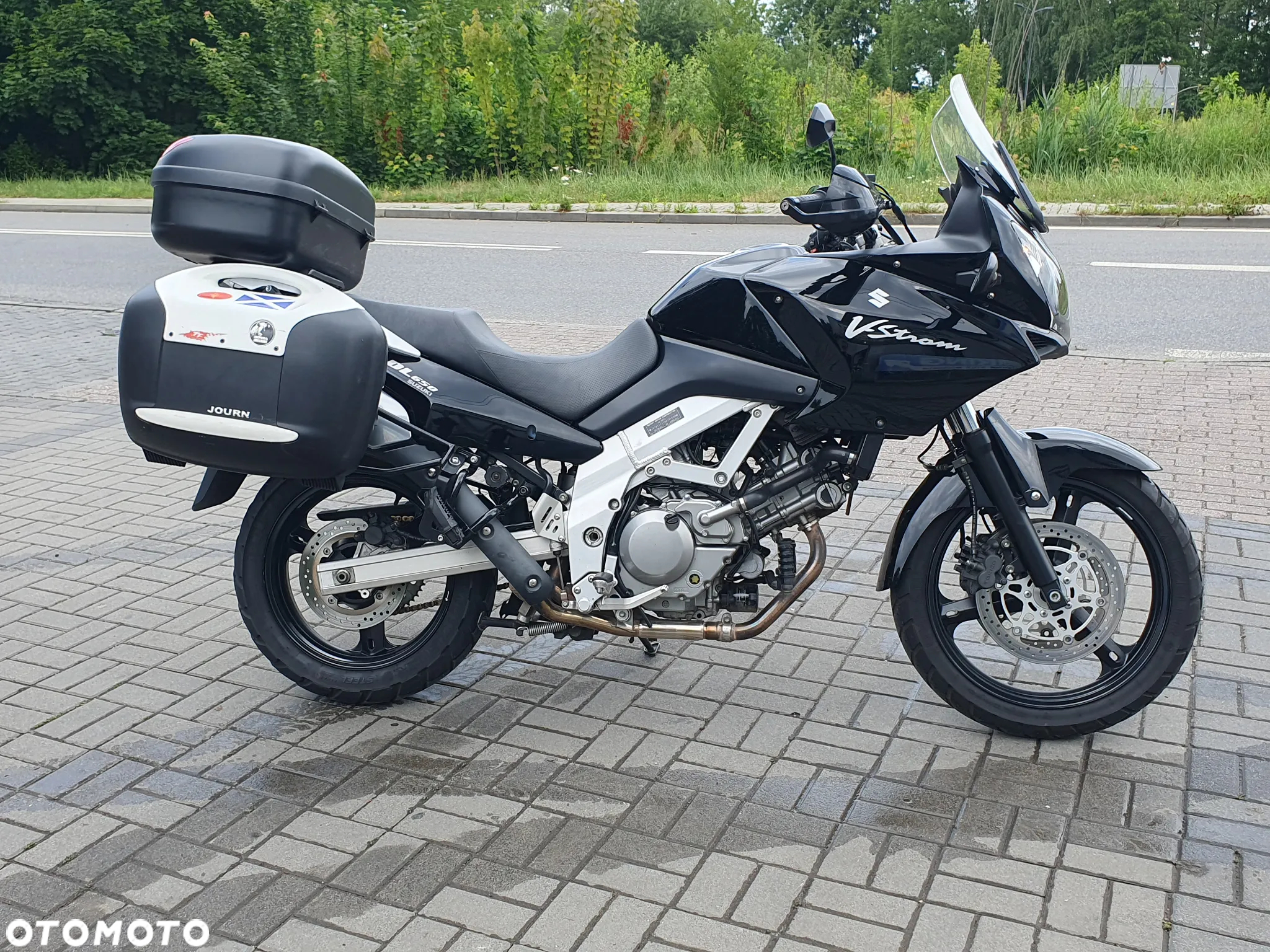 Suzuki V-STROM - 8