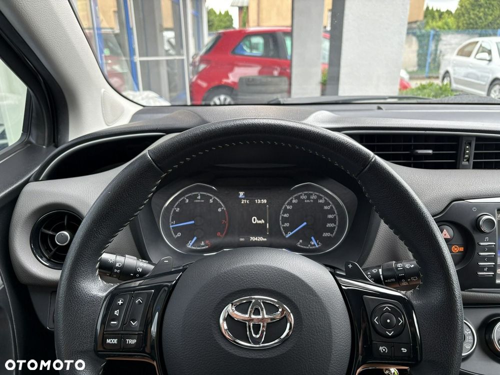 Toyota Yaris - 19