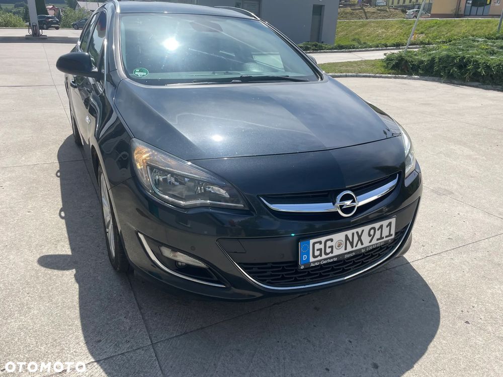 Opel Astra 1.4 Turbo Design Edition - 9