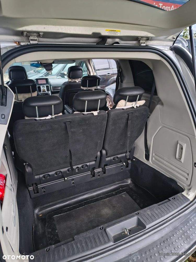 Chrysler Town & Country 4.0 Limited - 21