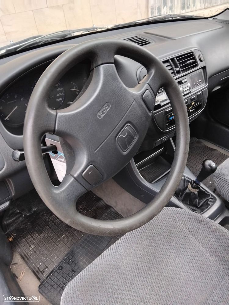 Honda Civic 1.5i LS - 9