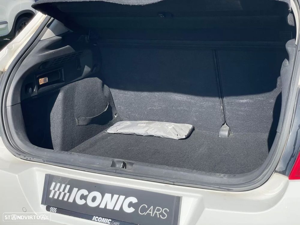 Citroën C4 1.6 HDi Seduction - 13