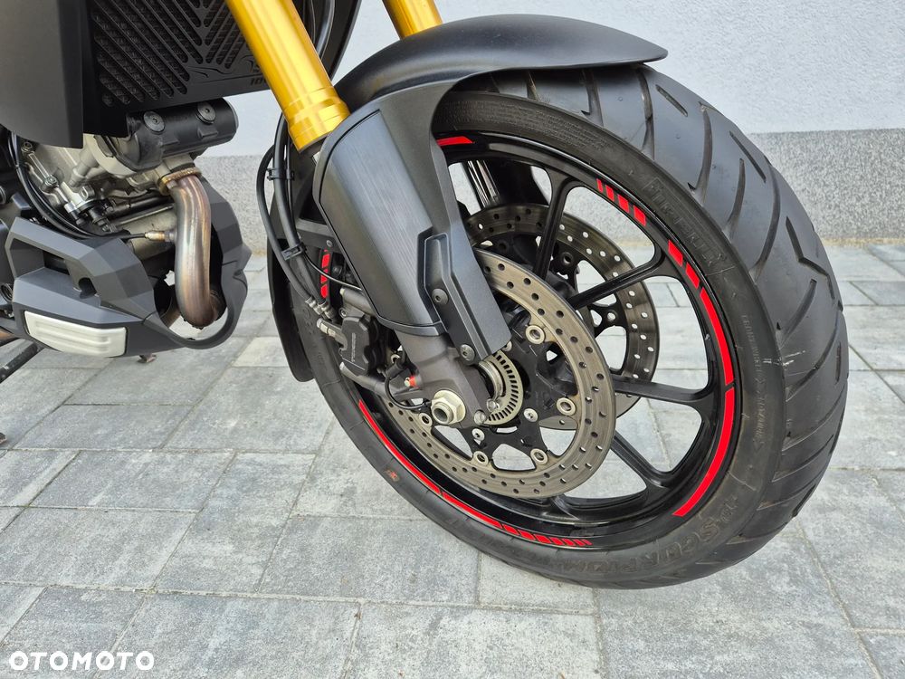 Suzuki V-STROM - 9