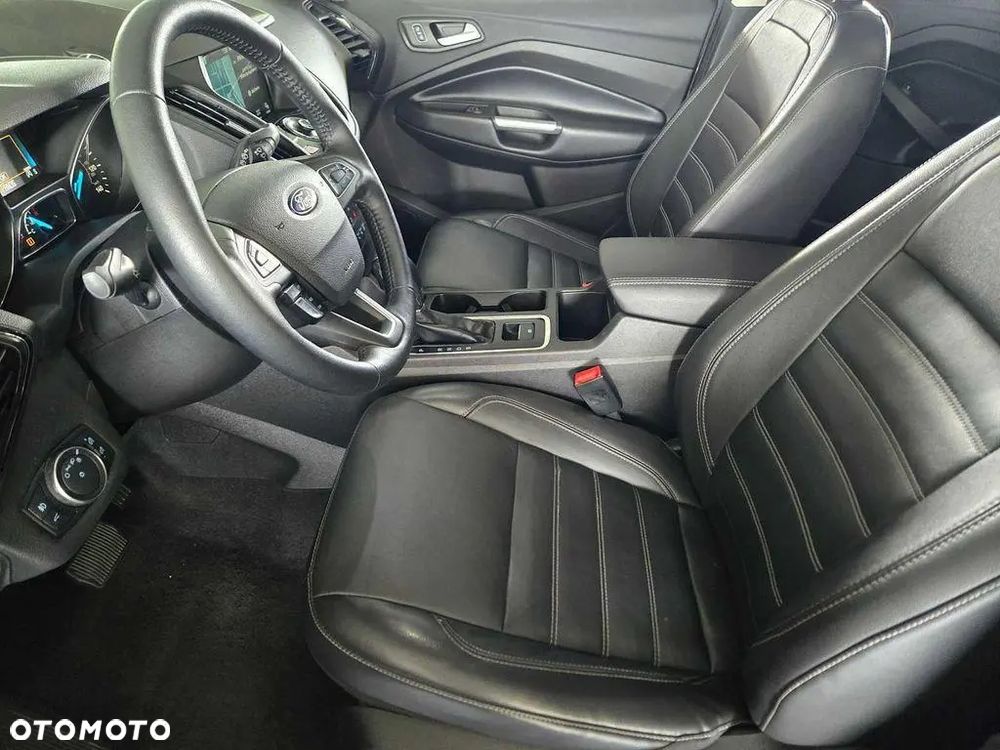 Ford Escape 2.0 EcoBoost AWD Titanium - 6
