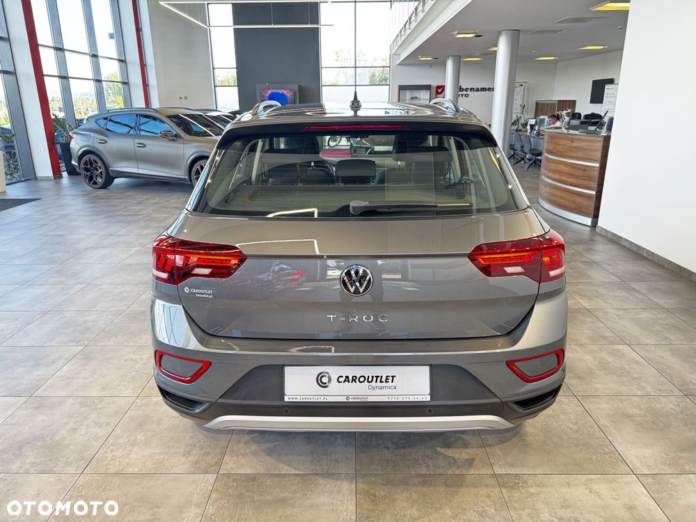 Volkswagen T-Roc - 8