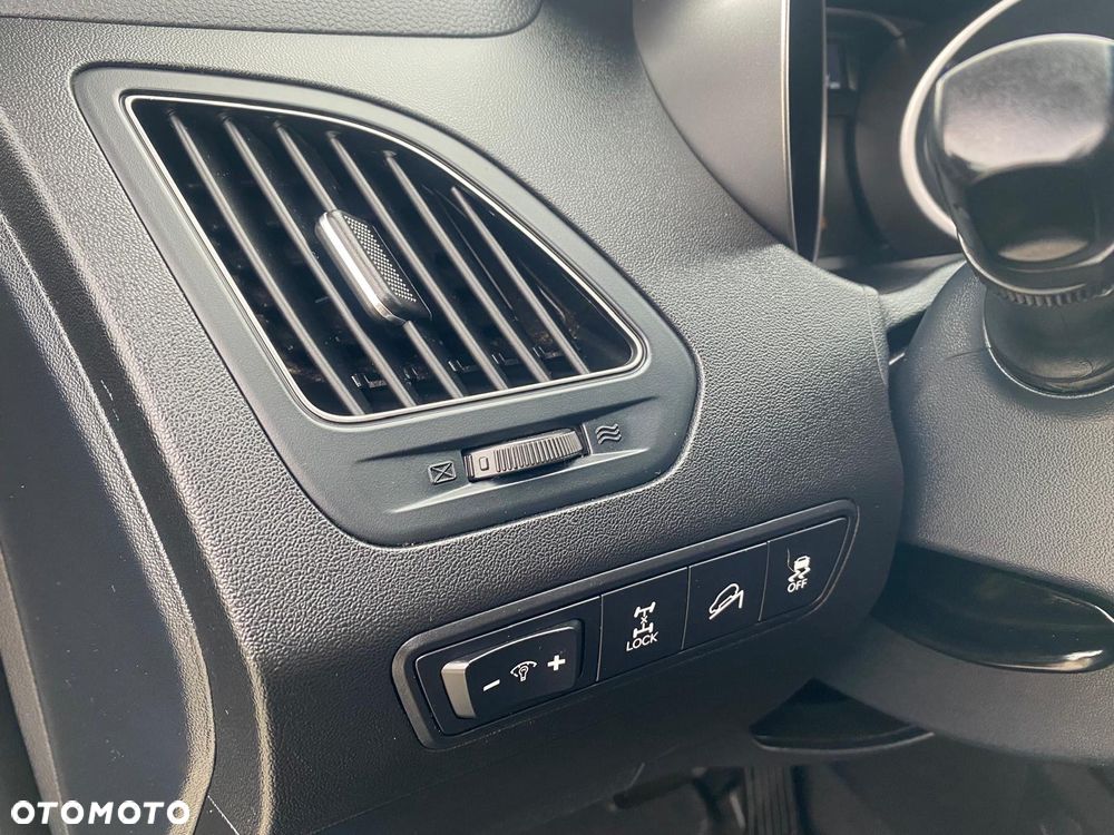 Hyundai ix35 2.0 CRDi 4WD Automatik Premium - 15