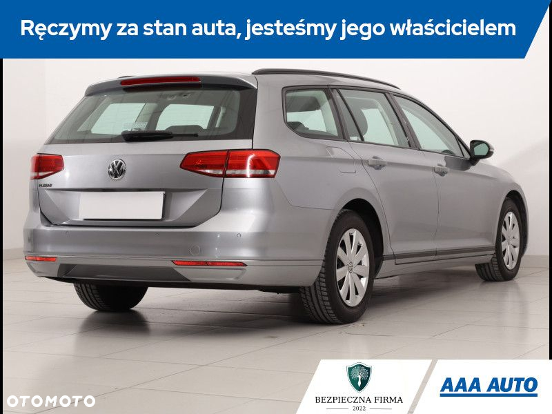 Volkswagen Passat - 5