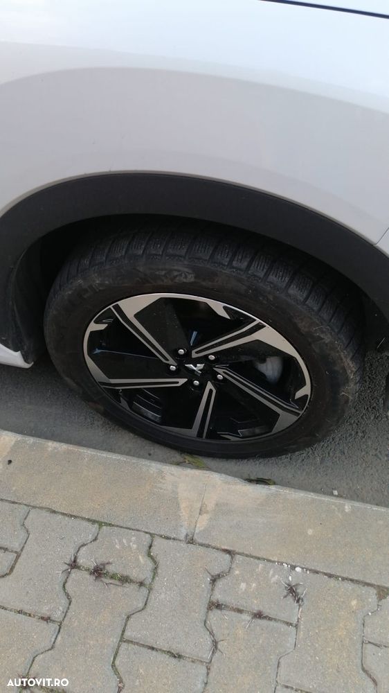 Mitsubishi Eclipse-Cross PHEV Intense+ Black - 18